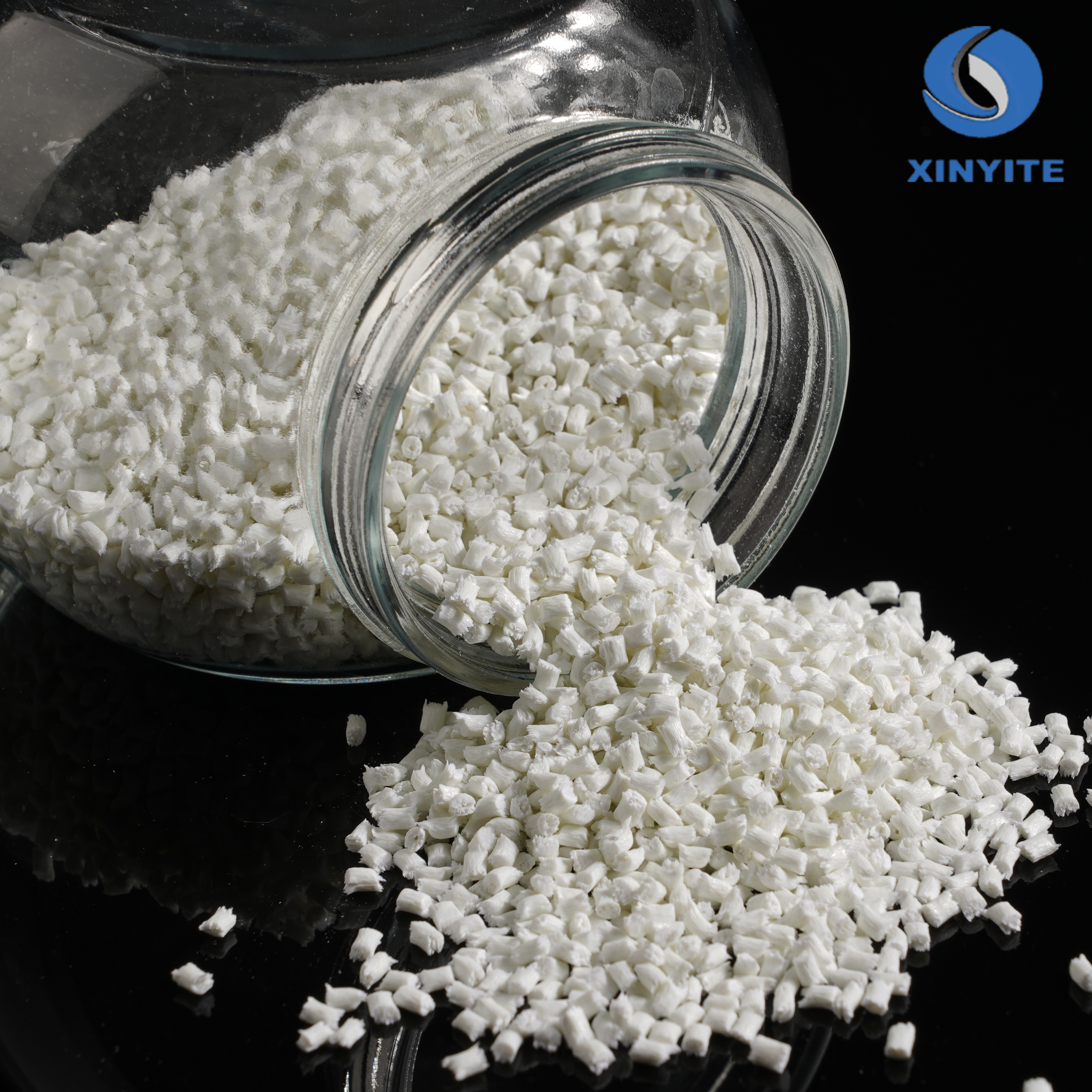 Materiales PBT retardantes de llama en componentes de estructuras eléctricas